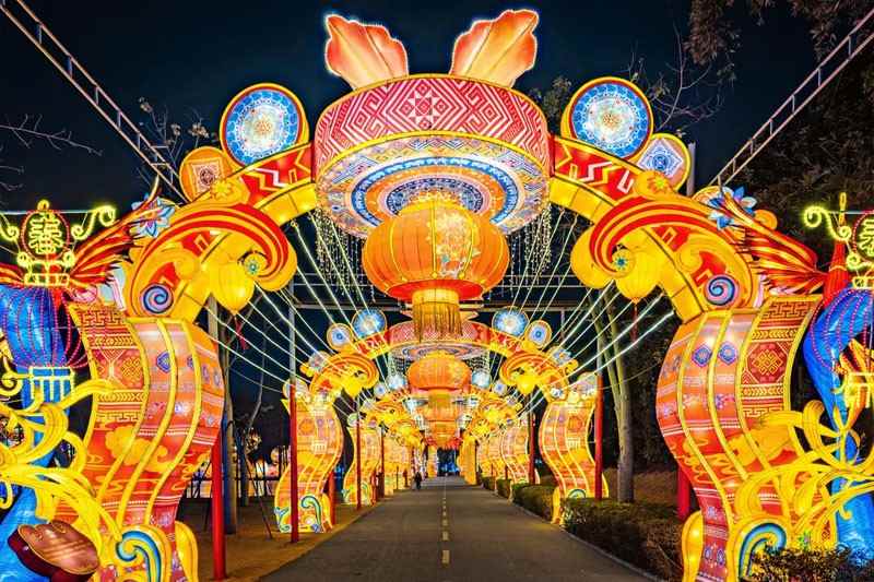 南宁夜花园创新融合光影艺术与传统文化(图7)