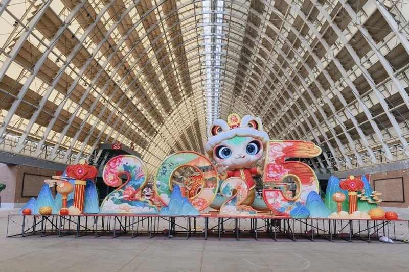 青岛新春艺术彩灯节点亮西海岸 传统与现代交融(图4)