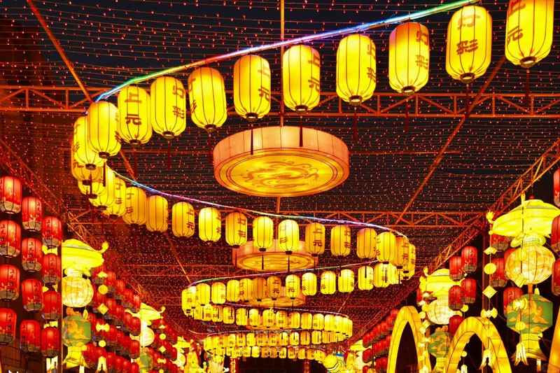 非遗灯会绽放世界舞台 传统与创新完美融合(图5)