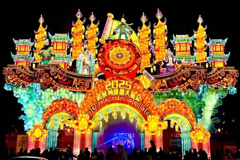 5.jpg 沉浸式三国灯展点亮蓉城,科技与传统融合新体验(图2)