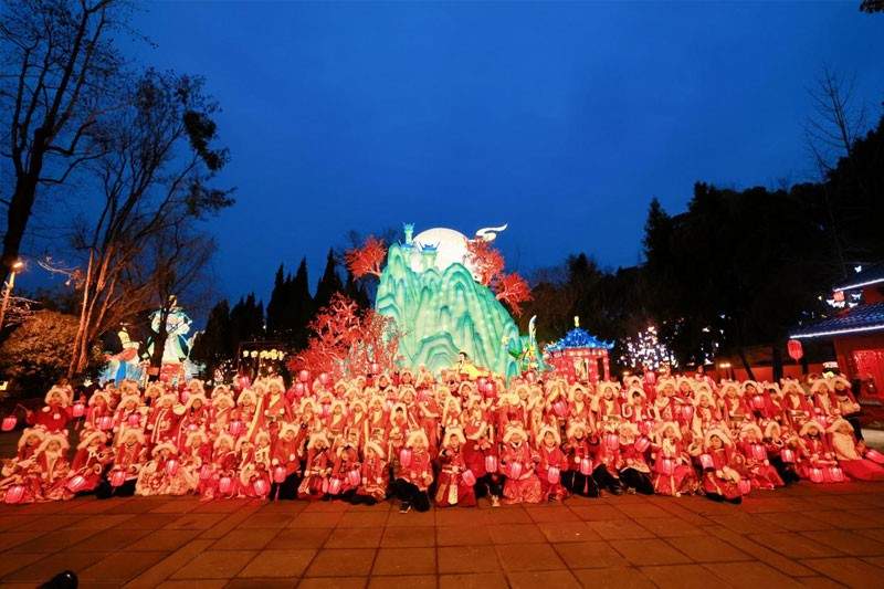 2.jpg 沉浸式三国灯展点亮蓉城,科技与传统融合新体验(图4)