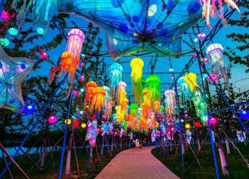 太原晋阳湖桃花岛新年灯会(图1)