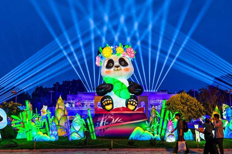 来北京世界公园欣赏光影世界(图6)