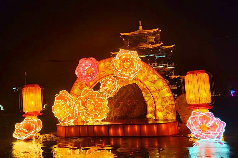 流光溢彩耀神都，千年古韵贺新春(图2)