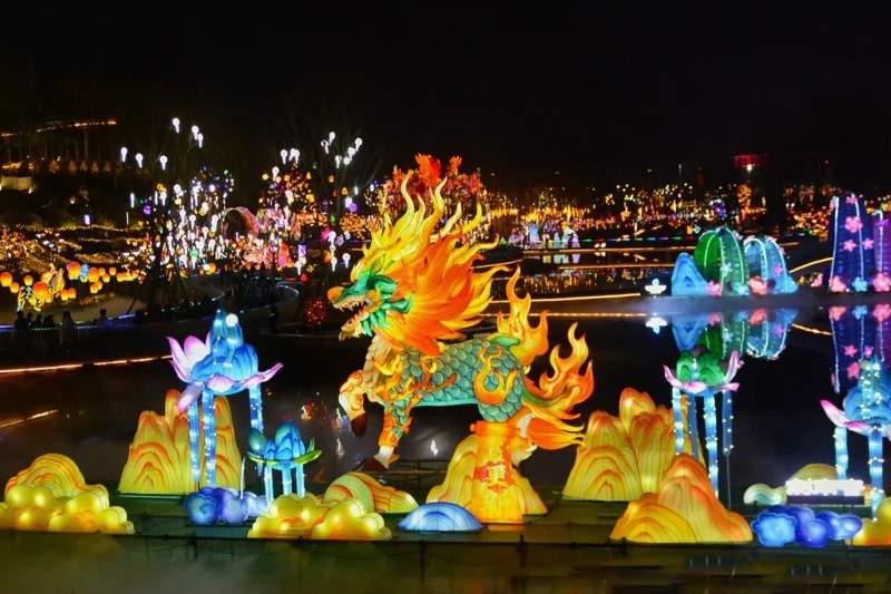 三星璀璨 灵蛇献瑞(图2)