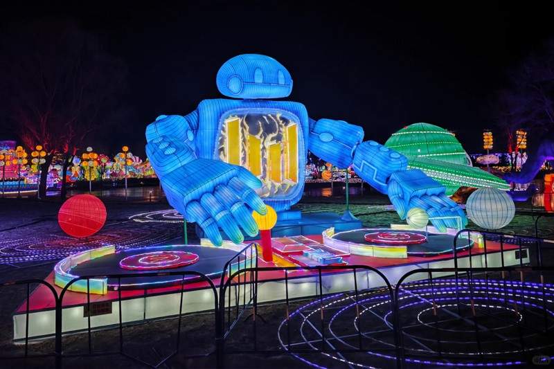 nnn2.jpg 千灯幻影·潮玩瑕接(图2)