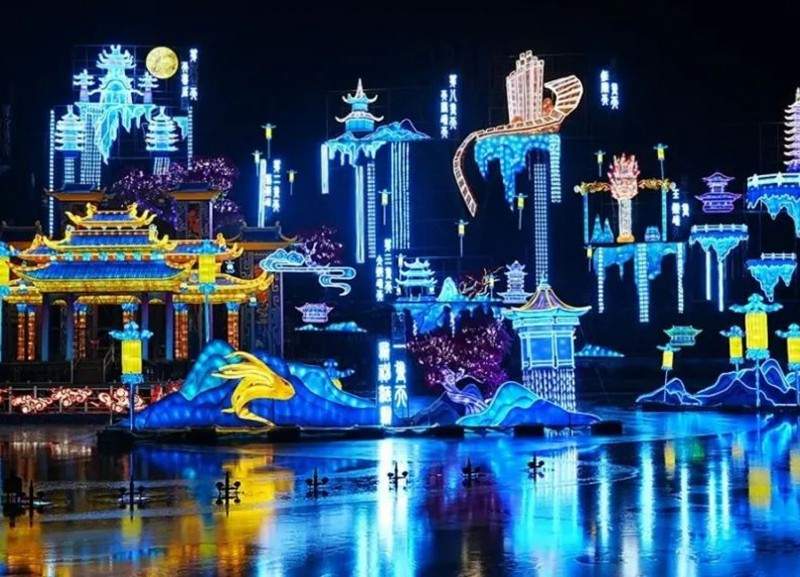 zzz6.jpg 淄博花灯盛宴开启,穿越千年盛世华章点亮冬春佳节(图2)