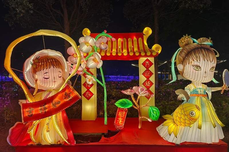 mmm3.jpg 灯饰展呈祥龙跃,文化华彩绽放新春盛景(图2)