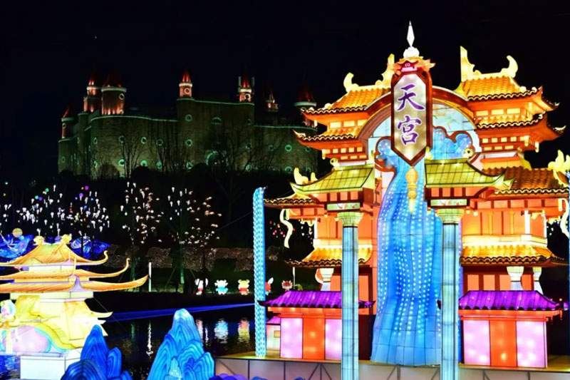 德阳灯会2025开幕：璀璨古蜀文化融合科技创新光影体验(图1)