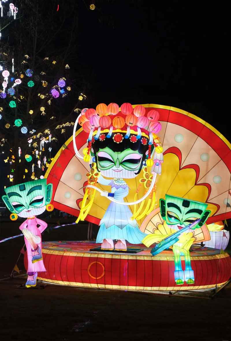 德阳灯会2025开幕：璀璨古蜀文化融合科技创新光影体验(图6)