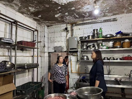 筑牢节日安全防线，守护游客平安出行 ——中国彩灯博物馆开展国庆、中秋节前 安全隐患排查整治活动(图2)