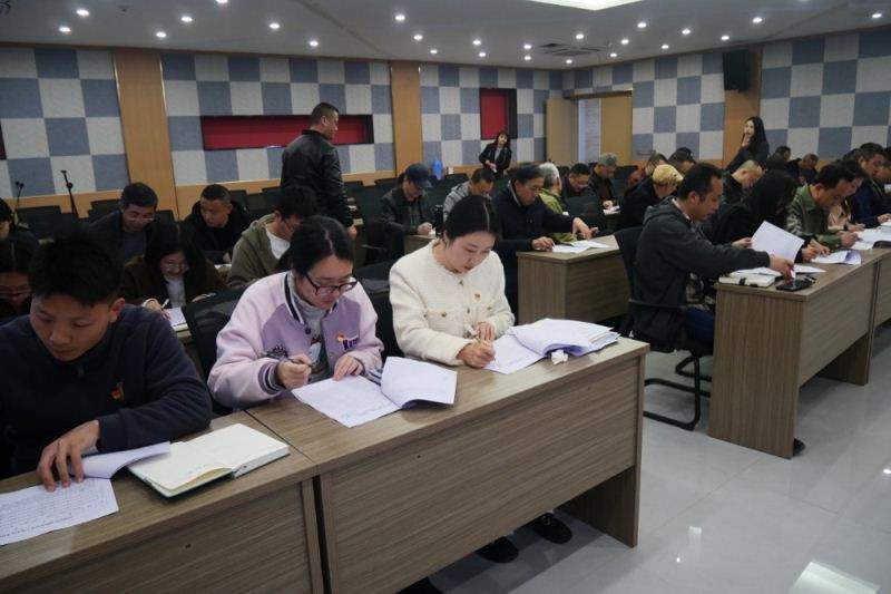 中国彩灯博物馆召开年度考核测评会 全面总结2023年工作成效(图2)