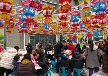 灯文化讲座+手工体验:中国彩灯博物馆参加省政协“千年灯火照万家”活动(图4) 灯文化讲座+手工体验:中国彩灯博物馆参加省政协“千年灯火照万家”活动(图4)