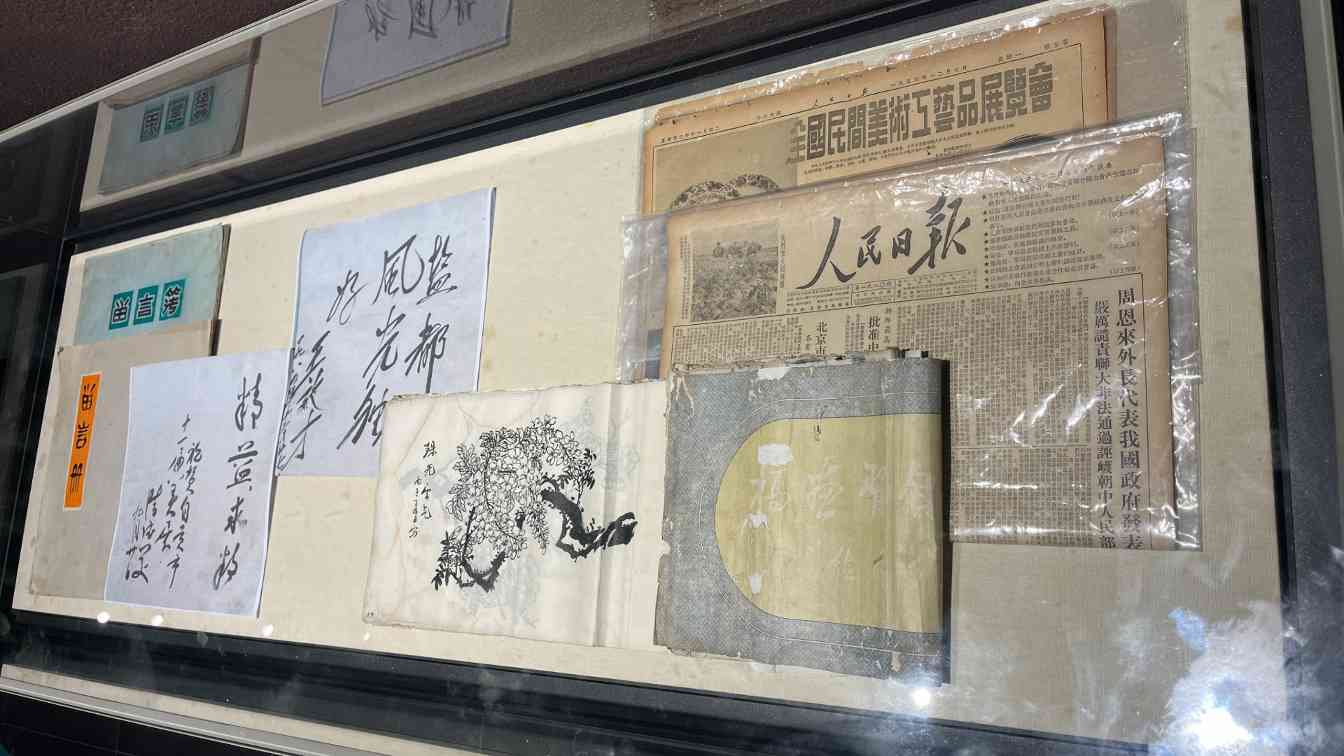 百年美术,“画”说自贡 |“静水流深 ——自贡百年美术作品展”今日正式开展(图3) 百年美术,“画”说自贡 |“静水流深 ——自贡百年美术作品展”今日正式开展(图3)