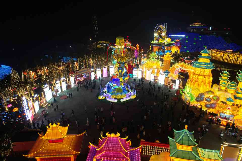 新展速递 | “灯贺中华 气象万千—— 全国灯会灯彩非遗项目展”在自贡举办(图1) 新展速递 | “灯贺中华 气象万千—— 全国灯会灯彩非遗项目展”在自贡举办(图1)