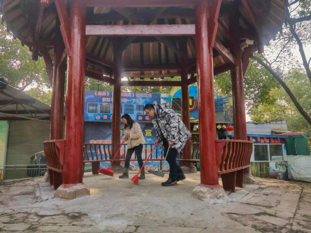 主题教育引领行动 服务群众共创文明(图8) 主题教育引领行动 服务群众共创文明(图8)