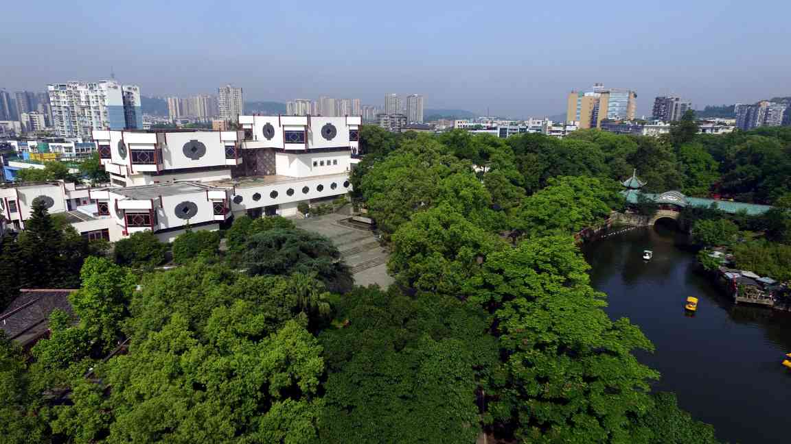 沉浸式光影体验：VR数字彩灯文化展馆新玩法(图2)