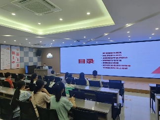 小小志愿者的成长之旅：用稚嫩声音传承千年彩灯文化(图3)
