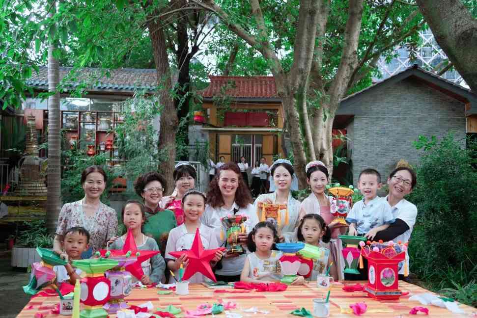联合国专家调研自贡彩灯博物馆 传承成果获高度评价(图4)