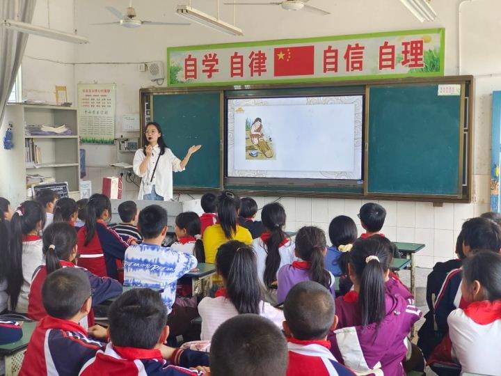 非遗进校园传承灯文化传统技艺(图1)