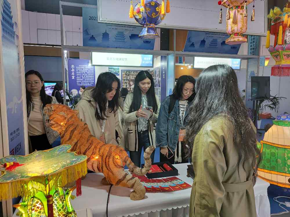 非遗文创彩灯展示助力文物保护与文化传播(图7) 非遗文创彩灯展示助力文物保护与文化传播(图7)