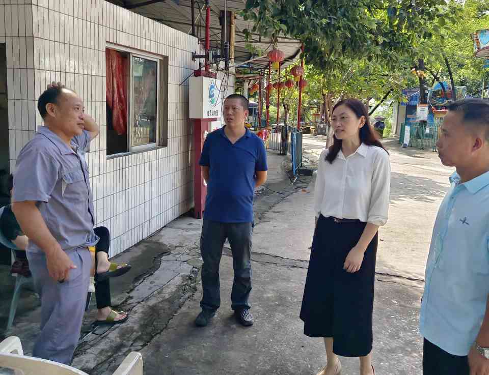 彩灯博物馆强化节前安保检查确保安全(图3)