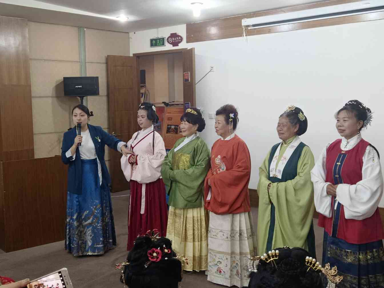 汉服推广掀起传统文化传承新热潮(图3)