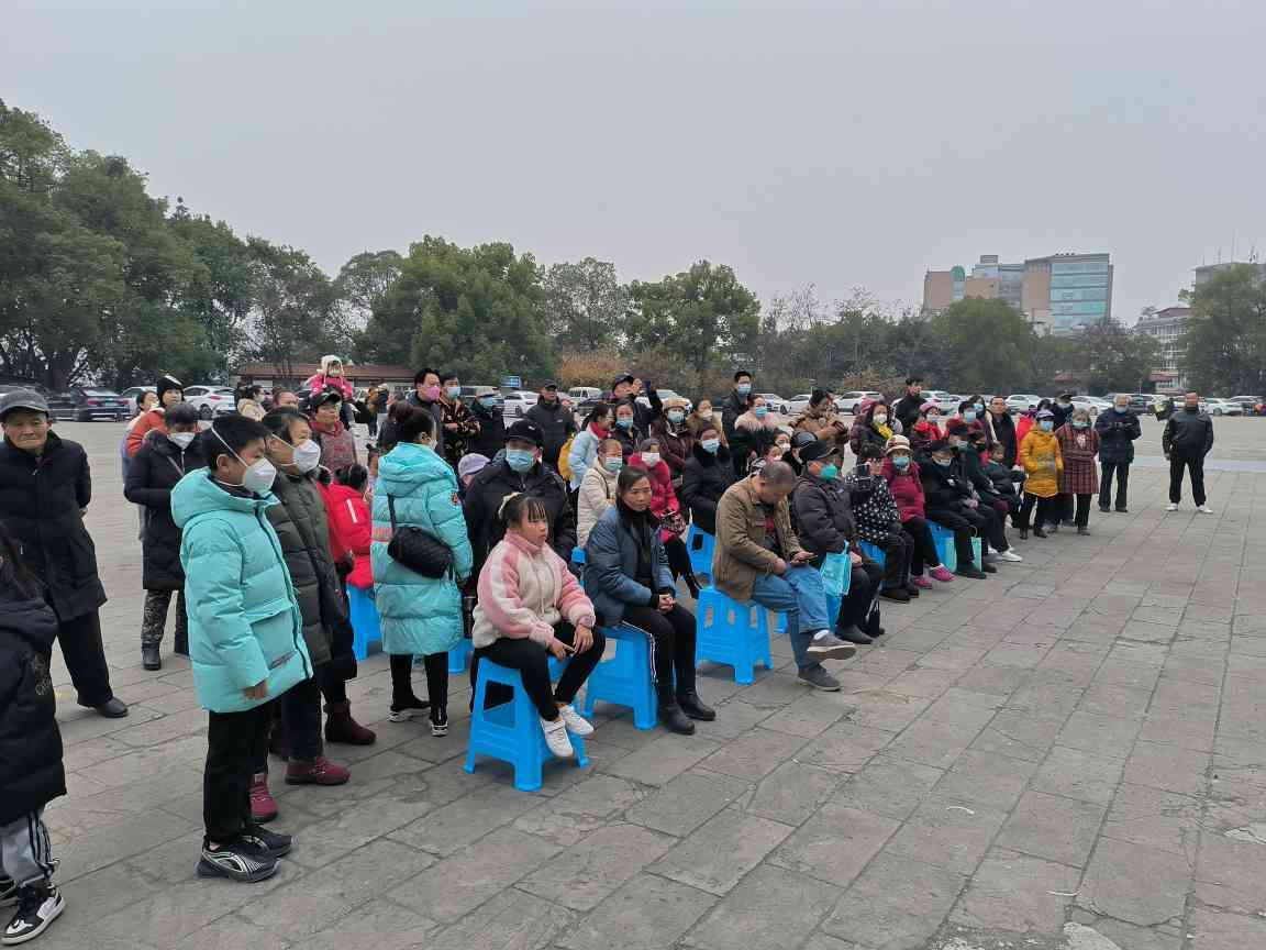 春节黄金周彩灯博物馆免费开放吸引年轻观众打卡活动(图8) 春节黄金周彩灯博物馆免费开放吸引年轻观众打卡活动(图8)