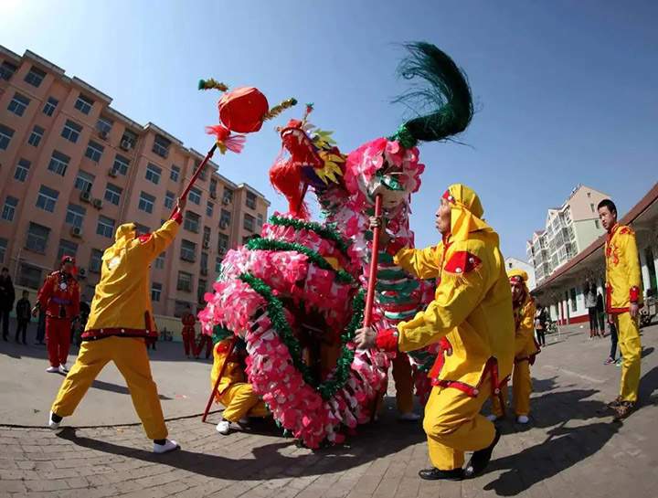 中国传统民俗曲周龙灯:非遗技艺与舞蹈的独特魅力(图5) 中国传统民俗曲周龙灯:非遗技艺与舞蹈的独特魅力(图5)