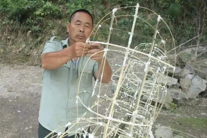 湖南省慈利板板龙灯:非遗传承古俗与民俗艺术(图7) 湖南省慈利板板龙灯:非遗传承古俗与民俗艺术(图7)
