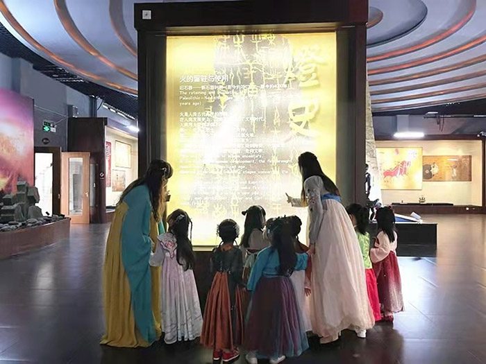 国庆假期文旅体验:安全有序的活动安排和接待数据(图5) 国庆假期文旅体验:安全有序的活动安排和接待数据(图5)