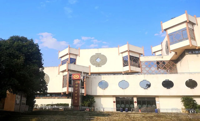曾洪扬调研革命文物保护与城市发展治理(图1)