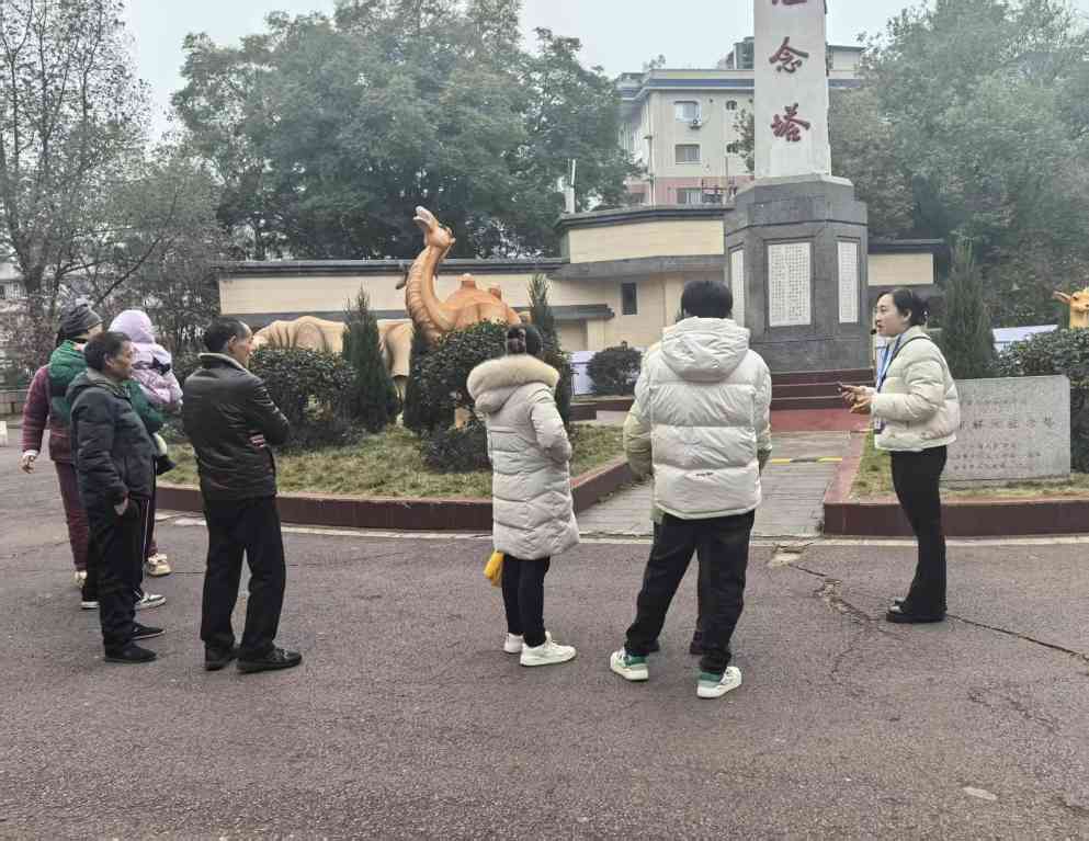 自贡非遗彩灯展谱写新春文化盛宴(图15) 自贡非遗彩灯展谱写新春文化盛宴(图15)