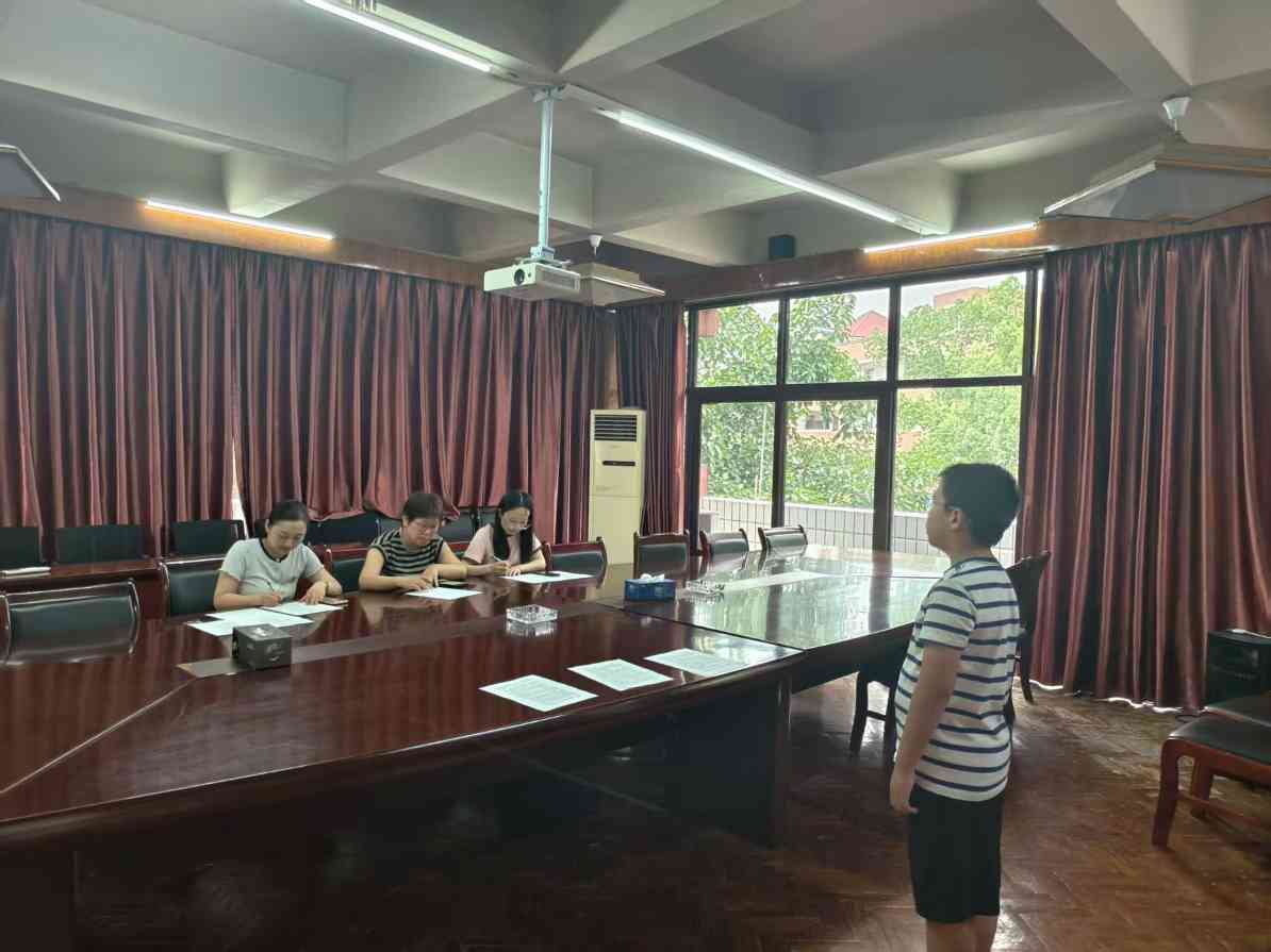 暑期培训落幕 青少年成彩灯文化传承新力量(图1) 暑期培训落幕 青少年成彩灯文化传承新力量(图1)